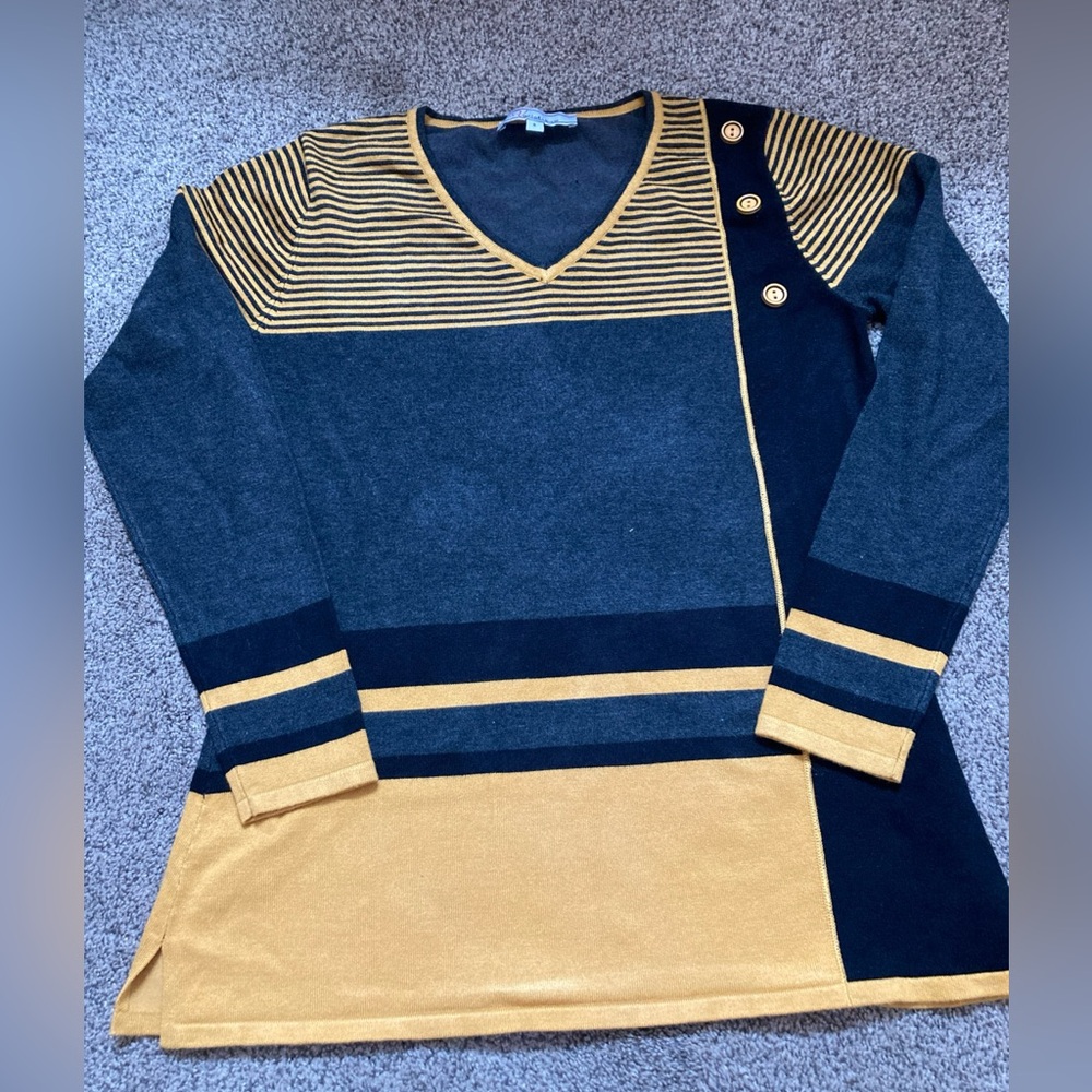 Variations Women’s Size Small Pullover Sweater Striped Black Yellow Gray